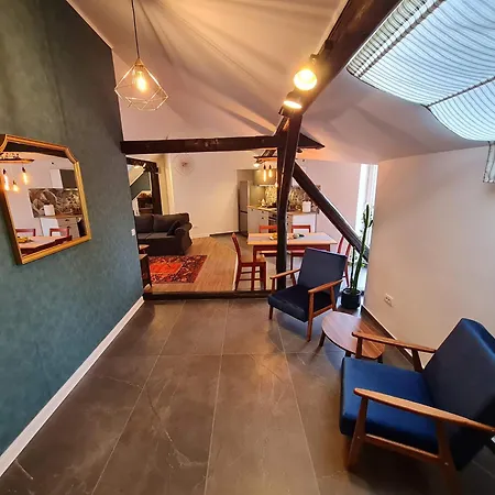 Apartament Mansarda, Belgrad